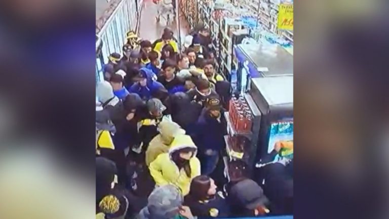 Hinchas de Coquimbo realizaron robo a supermercado con el método del 