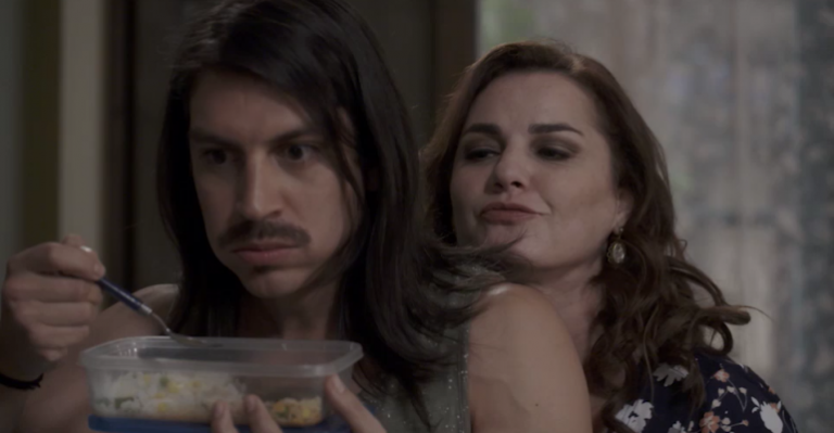 Maruca se insinuó y coqueteó con Palomo en Gemelas