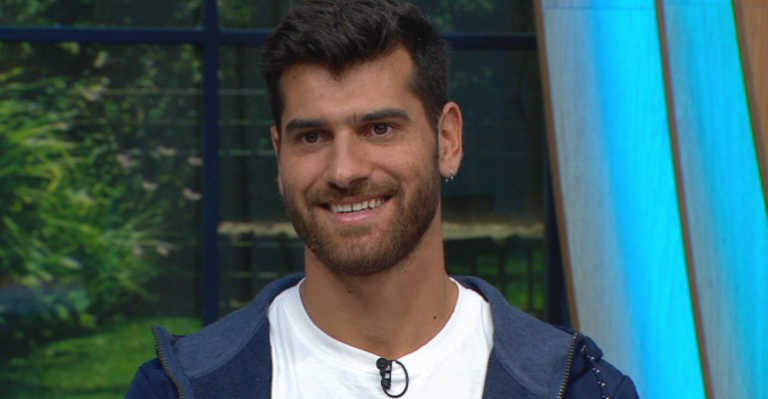 Padres de Marco Grimalt lo sorprendieron con emotivo saludo