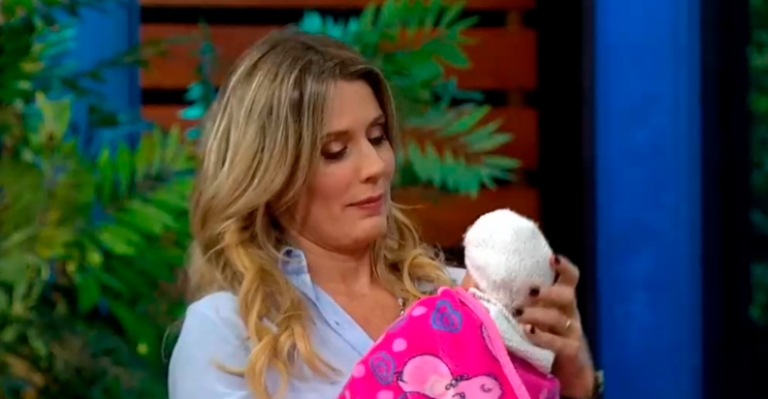 Belén Mora le enseñó a Rocío Marengo cómo ser mamá