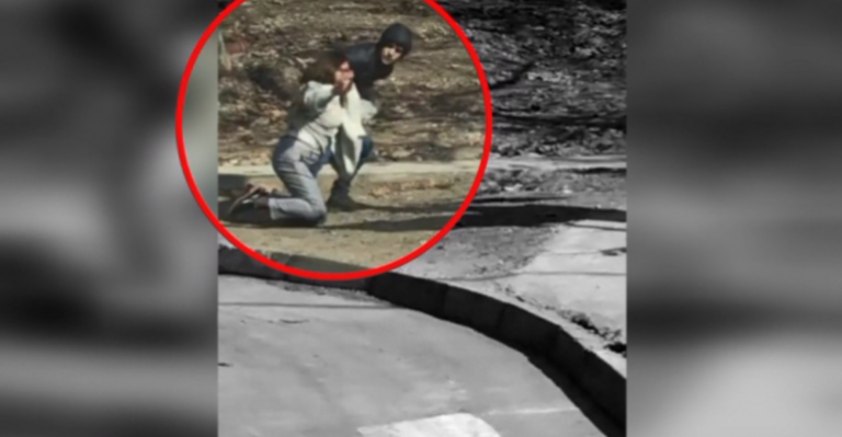 Imágenes revelan violenta encerrona a mujer en pleno Américo Vespucio