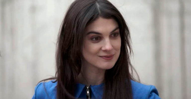 Dominga logró ejecutar su plan para llamar a Antonio desde la cárcel