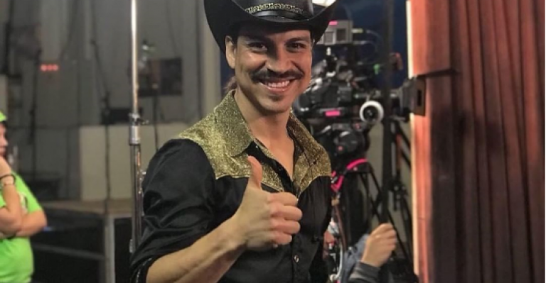 Actor de el Palomo en Gemelas se ejercitó para poder tocar el acordeón