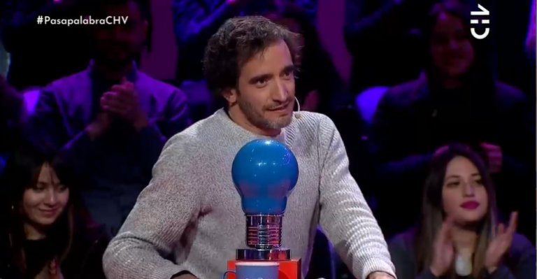 Nicolás Saavedra interpretó una canción de una manera muy curiosa en Pasapalabra