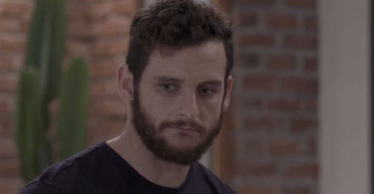 ¡Insólito! Antonio le está robando ideas a Renzo