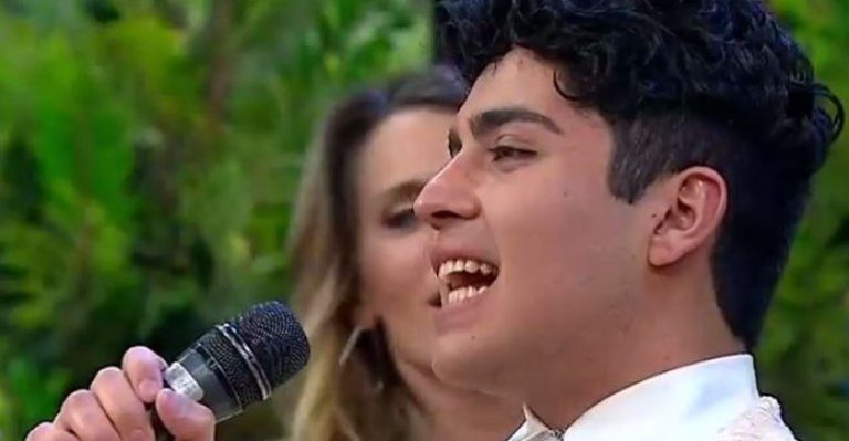 Juan Gabriel ganador de Yo Soy visitó Viva La Pipol