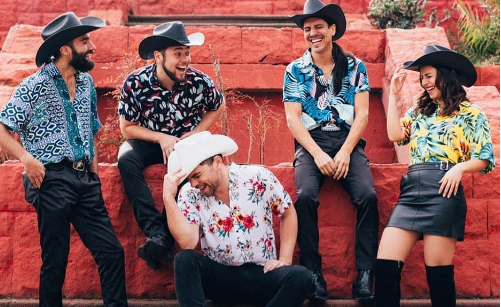 Vicho y las Gaviotas del Norte cantaron su mayor hit en redes sociales