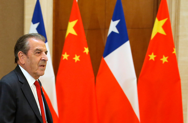 Ex presidente Frei es demandado por crédito impago en que fue aval de su hermano Francisco