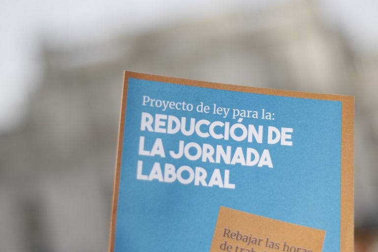 Estudio afirma que aprobación del proyecto de 40 horas semanales crearía 235 mil empleos