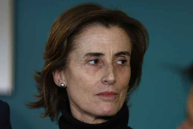 Advierten dos errores en documento de acusación constitucional contra ministra Cubillos