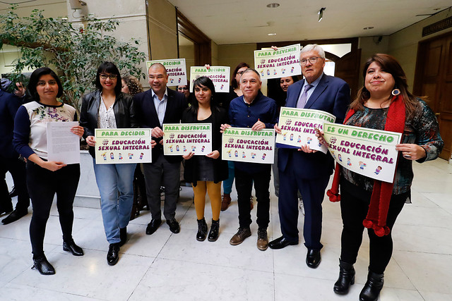 Diputados impulsan ley para que la educación sexual se imparta desde edad preescolar