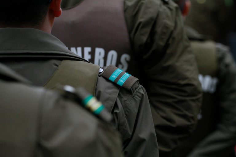 Hombre murió luego de apuñalarse para evitar ser detenido por violencia intrafamiliar en Punta Arenas