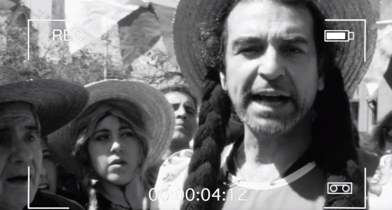 Al estilo Jorge Alís: Las discusiones se solucionan con una 