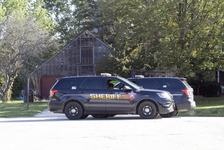 Macabro hallazgo al interior de la casa de un médico: Encuentran más de 2.200 restos de fetos