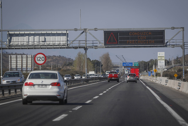 Más de 500 mil vehículos han salido de Santiago para celebrar las Fiestas Patrias