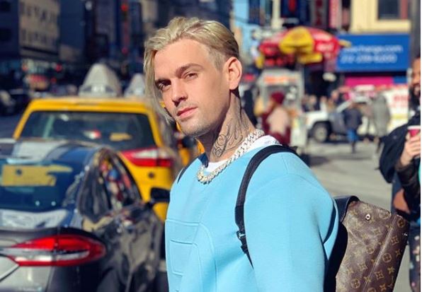 Aaron Carter denunció haber sido violado por su difunta hermana cuando era niño
