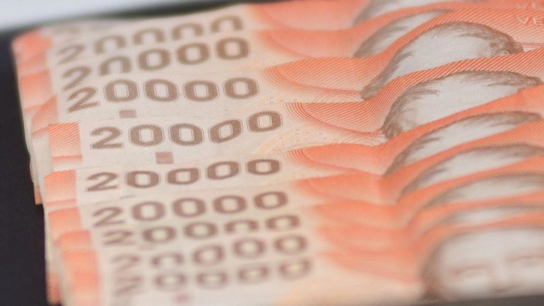 TC empieza a tramitar de solicitud de profesora que quiere retirar ahorros de su AFP