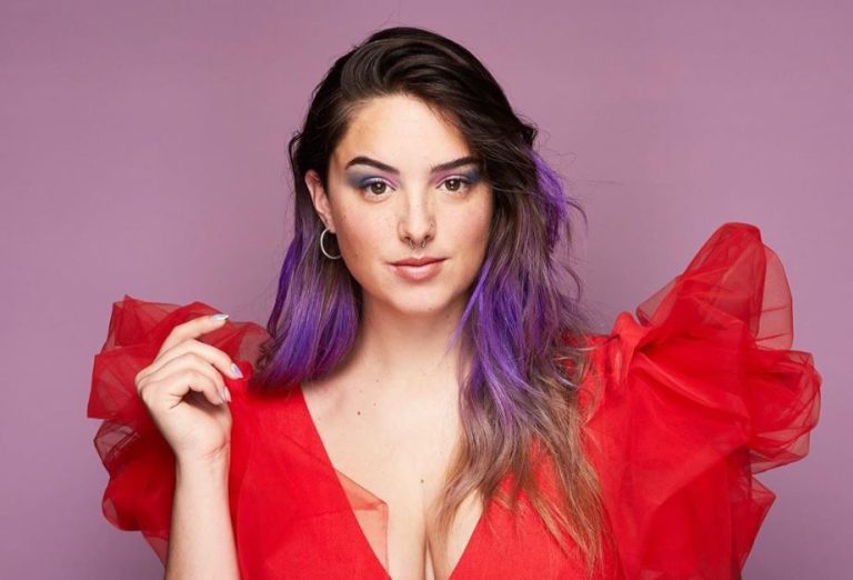 El ingenioso meme con que Antonia Larraín convierte humor gordofóbico en mensaje empoderador