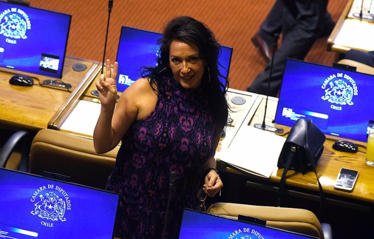 Diputada Marisela Santibáñez se convirtió en nueva militante del Partido Comunista