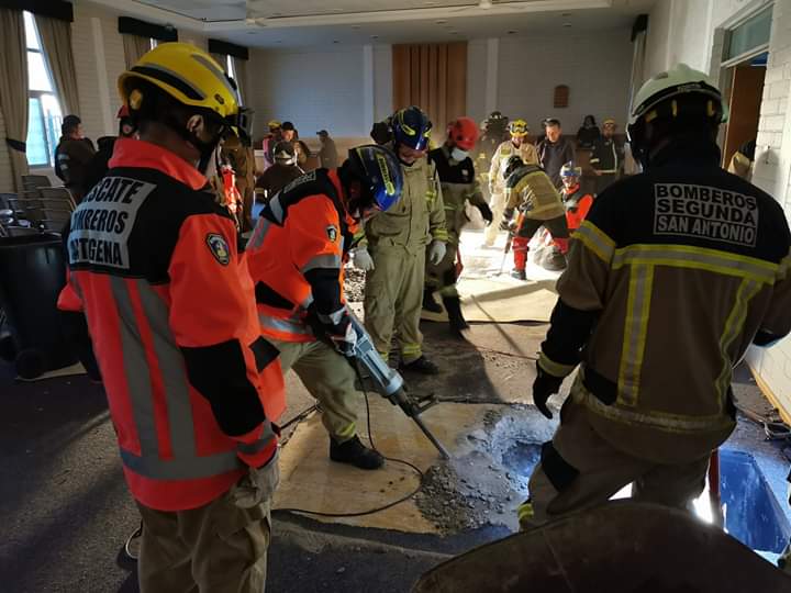 Sujeto lleva horas atrapado en ducto de ventilación tras intentar robar a iglesia en Cartagena