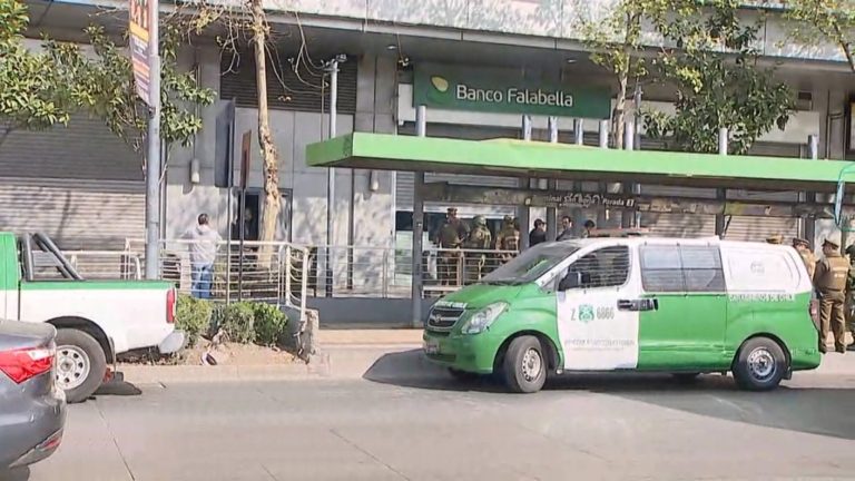 Intento de asalto a Banco Falabella en Mall Plaza Alameda