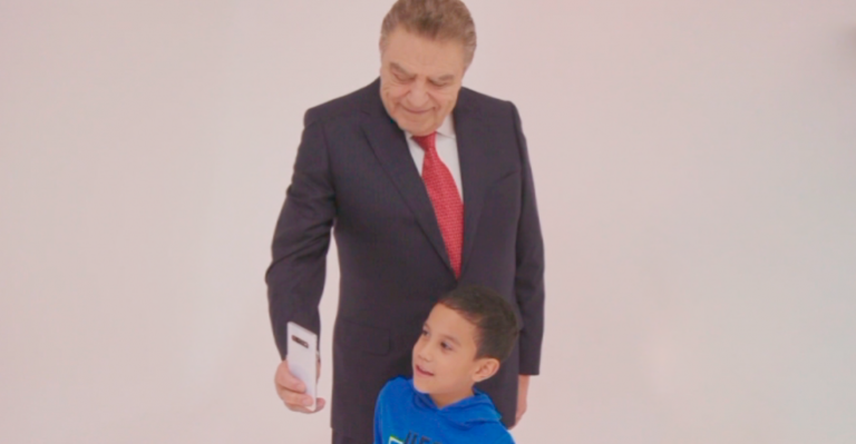 Don Francisco presentó la emotiva historia del niño embajador de la Teletón 2019