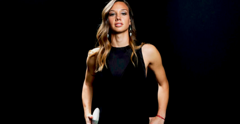 ¡Impresionante! Tiane Endler se lució en la gala de The Best