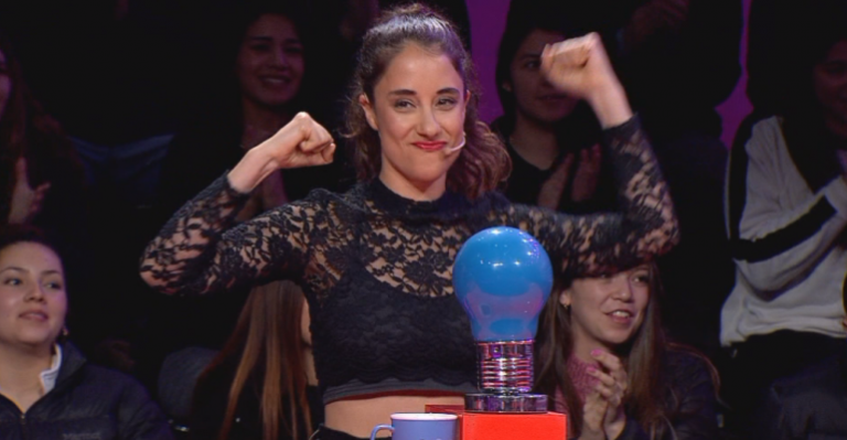 Elisa Zulueta fue galardonada por su sorprendente conocimiento en este juego de Pasapalabra