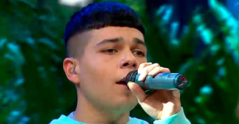 Gianluca presentó su nuevo single en Viva La Pipol