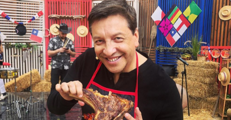 Julio César Rodríguez sorprende con foto dieciochera junto a sus hijos en redes sociales