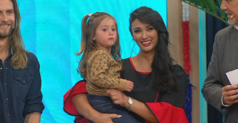 Hija menor de Pamela Díaz sorprendió con inesperada aparición en estudio de Viva la Pipol