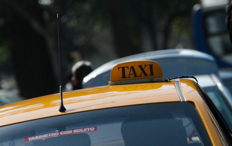 Taxista murió en calabozo de comisaría tras protoganizar accidente en estado de ebriedad