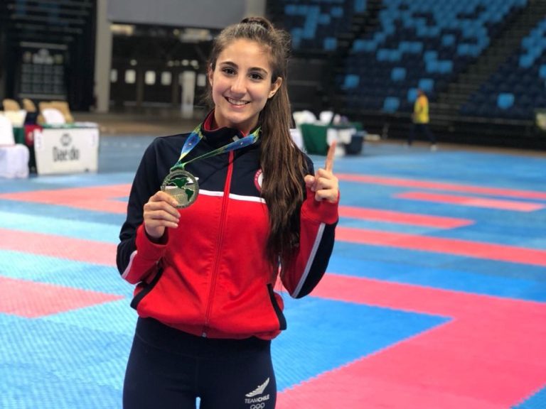 Una chilena en lo más alto: La karateca Valentina Toro llegó al número 1 del mundo Sub 21
