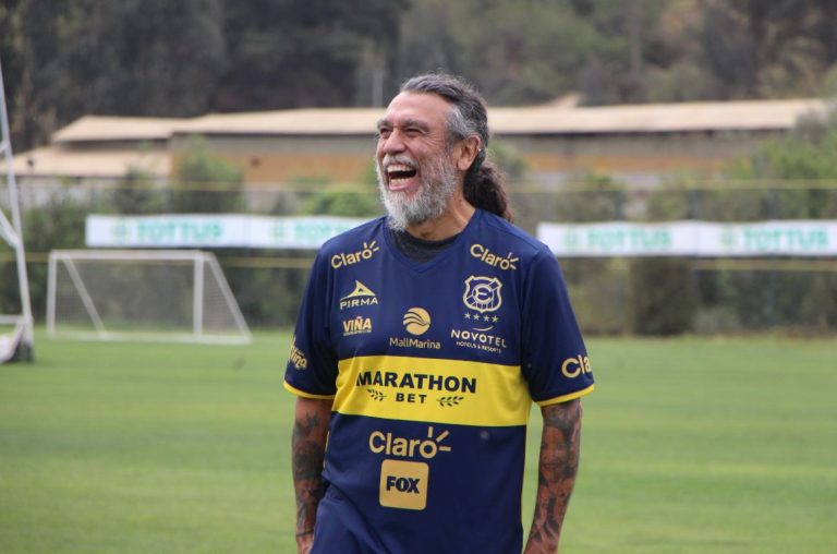 Tom Araya visitó el club de sus amores y fue nombrado 