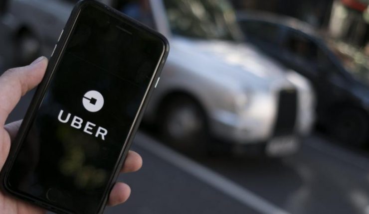 SII podrá fiscalizar a conductores Uber tras fallo de la Corte Suprema que levanta su secreto bancario