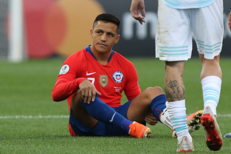 Alexis cierra un año nefasto tras su lesión: Fue operado y volverá a jugar el 2020