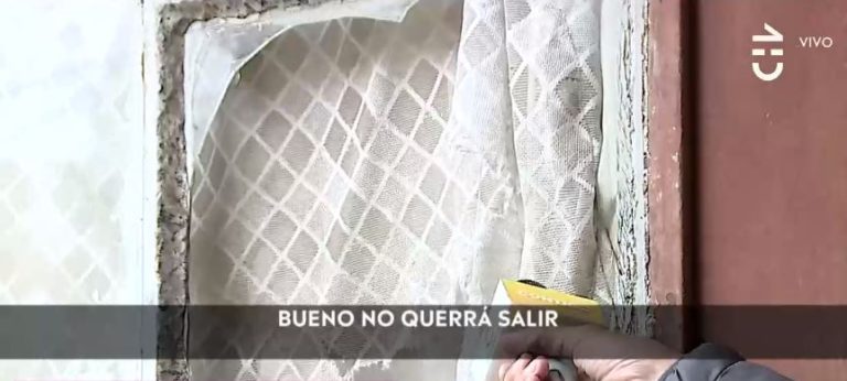 Habla joven que habría estado encerrada en departamento por 16 años: “Mi mamá no me prohíbe nada”