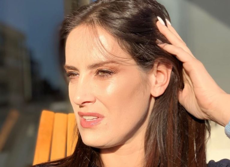 Detienen a Adriana Barrientos por agredir a vecina: Acusa que le lanzó cloro a su mascota