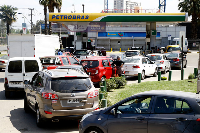 Ministerio de Energía afirma que hay nivel suficiente de combustible para consumo