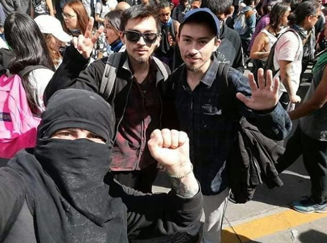 Hermanos Gavilán sorprendieron a los manifestantes tras marchar por las calles de Concepción