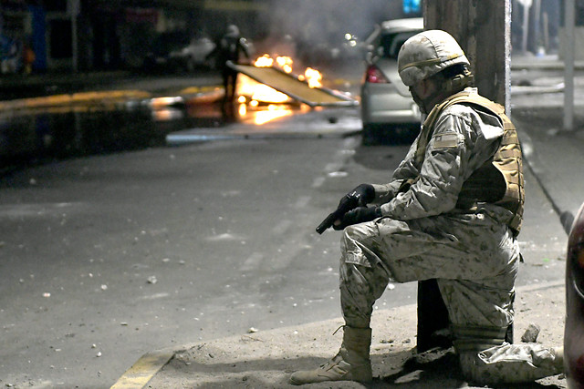 Oficial del Ejército queda internado grave tras dispararse por accidente