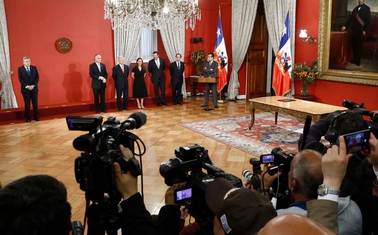 [Minuto a minuto] Sebastián Piñera aceptó la renuncia de 8 de sus ministros