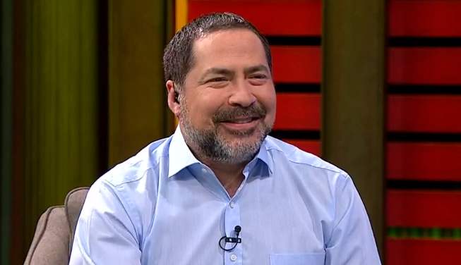 Eduardo Castillo analizó las noticias del día más comentadas en la web