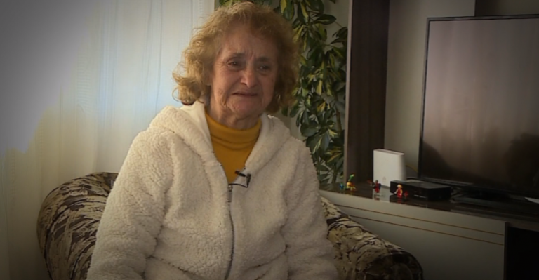 Abuelita acusa que su propia hija le quitó la casa donde vivía