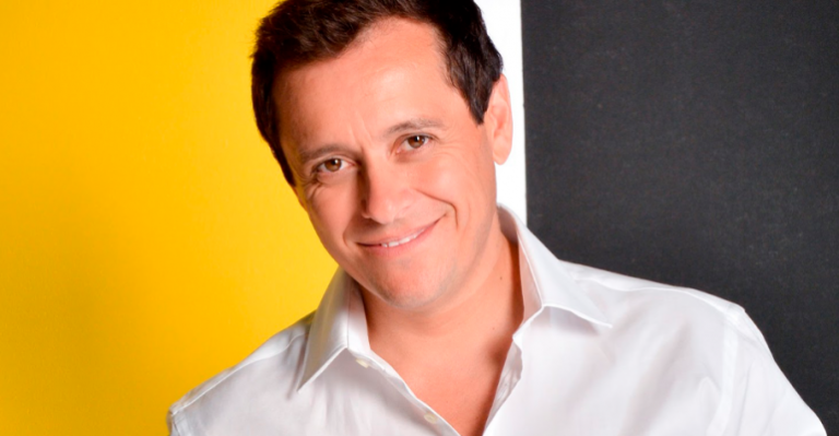 Álvaro Morales revolucionó las redes sociales al presentar a su hija en La Divina Comida