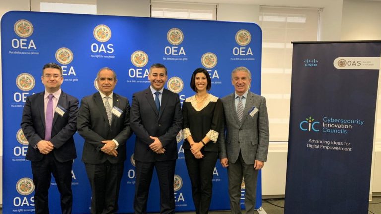 Senador Pugh impulsa ciberseguridad en Alianza del Pacífico