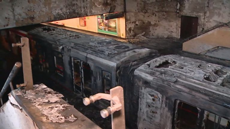 Así quedó la estación San Pablo tras ser incendiada