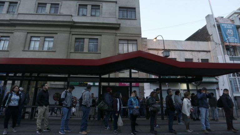 Revisa el detalle completo del plan de transporte para este martes 22 de octubre