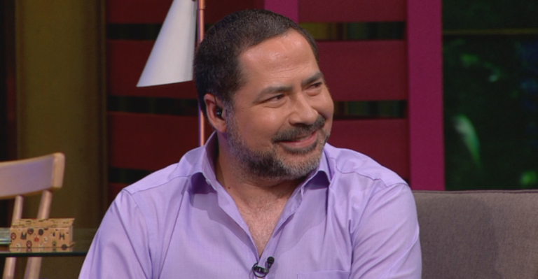 Eduardo Castillo comentó las noticias que han marcado el día en Tu vida Tu historia