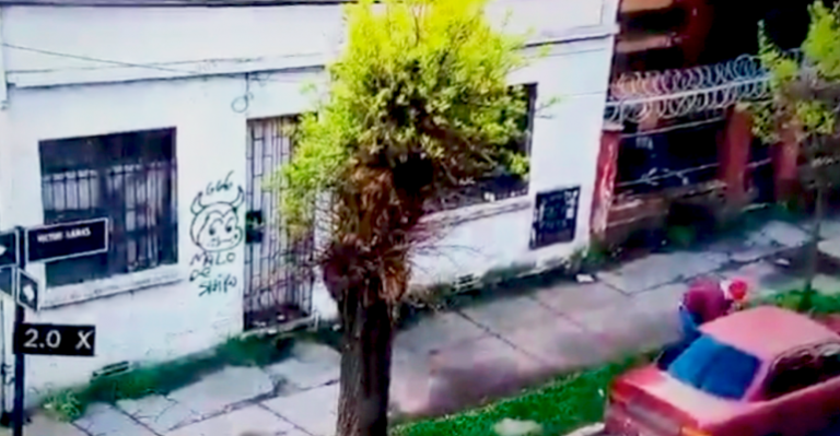 Al estilo Claudio Bravo: Carabinero 